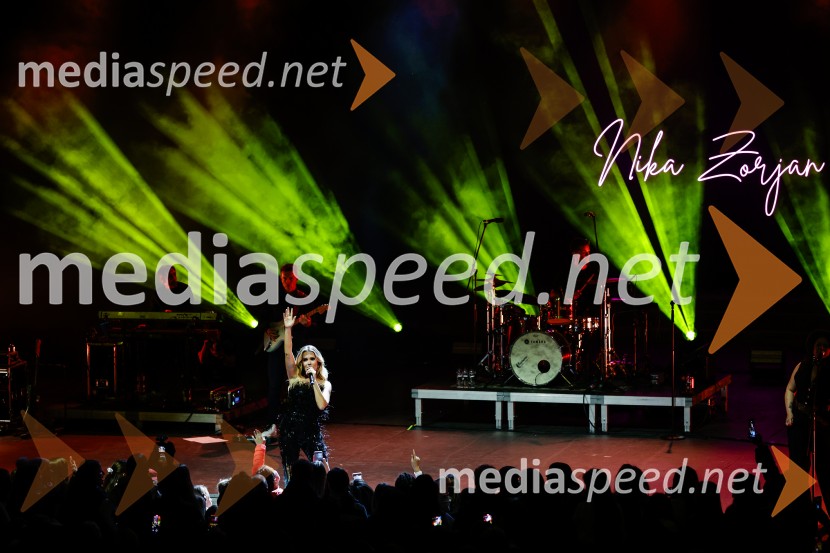  Nika Zorjan, pevkaNika Zorjan na velikem odru Križank