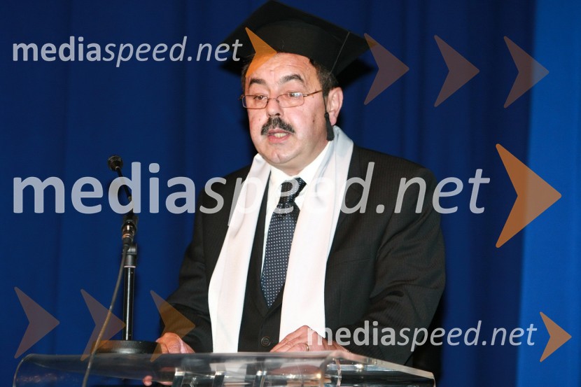 Zvonko Slana, predstavnik študentov VSŠ Academia Maribor15. obletnica poslovnega sistema Academia in svečana podelitev diplom Višje strokovne šole Academia