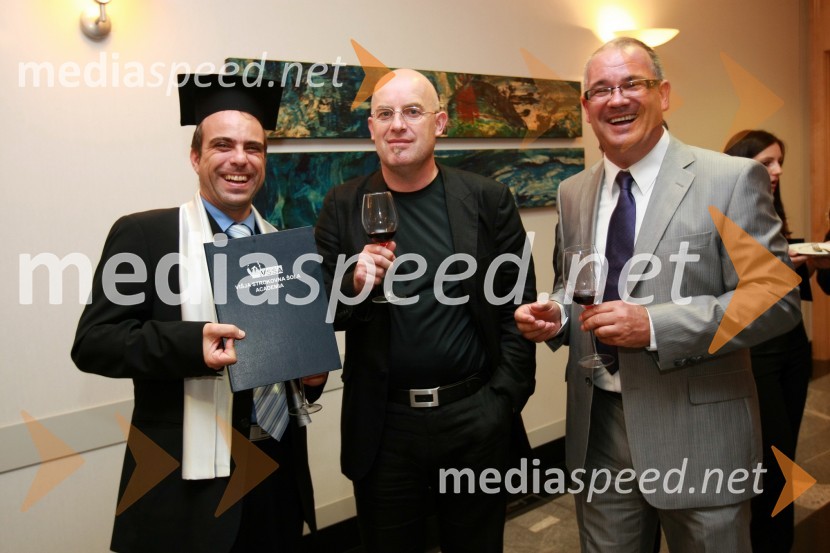 Diplomant VSŠ Academia, Vladimir Dragorajac, Komunaprojekt d.d. in Bojan Dapčevič, CPM d.d.15. obletnica poslovnega sistema Academia in svečana podelitev diplom Višje strokovne šole Academia