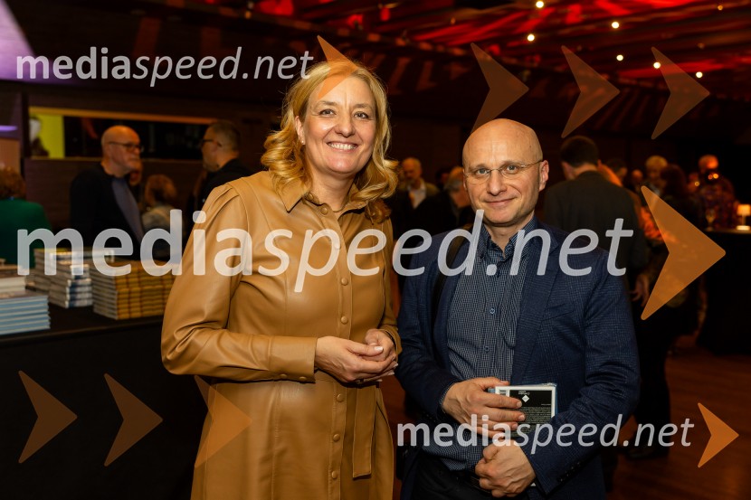 dr. Alenka Kepic Mohar, glavna urednica Mladinske knjige in direktorica Cankarjeve založbe;  ... Cankarjeva založba praznovala 80 let