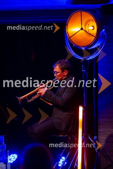  Peter Firšt, trobentačCankarjeva založba praznovala 80 let