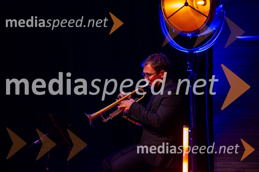  Peter Firšt, trobentačCankarjeva založba praznovala 80 let