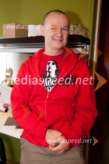 Andrej Težak-Tešky, manager skupine KomikazeBanzaaj, stand up komedija