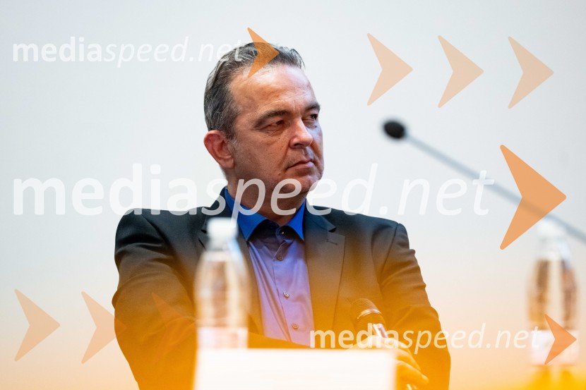  Boštjan Anžin, novinar Radiotelevizije Slovenija, dolgoletni dopisnik iz Beograda20. Dnevi evropskega prava