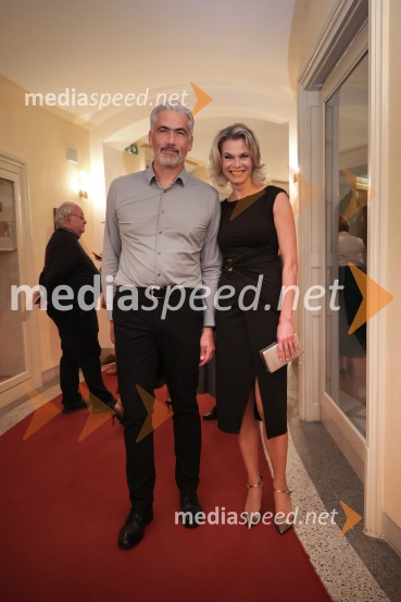  ... ; dr. Tinkara Srnovršnik, ginekologinjaPotovanje v Reims, premiera SNG Opera Ljubljana