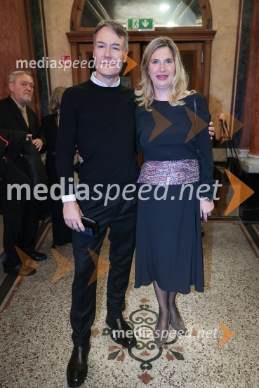  Saša Krajnc, TV Voditelj, RTV;  Barbara Čepirlo Čičigoj, odnosi z javnostjo Opera in Balet LjubljanaPotovanje v Reims, premiera SNG Opera Ljubljana