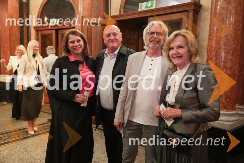  ... ;  Martin Strel, ultramaratonski plavalec;  ... ; dr. Sonja UkmarPotovanje v Reims, premiera SNG Opera Ljubljana