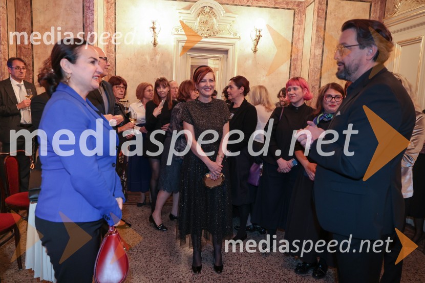  Iva Hraste Sočo, direktorica, Hrvatsko narodno kazalište Zagreb; mag. Breda Pečovnik, direktorica kongresno komercialne dejavnosti Cankarjev dom;  Marko  Hribernik, direktor SNG Opera in balet LjubljanaPotovanje v Reims, premiera SNG Opera Ljubljana