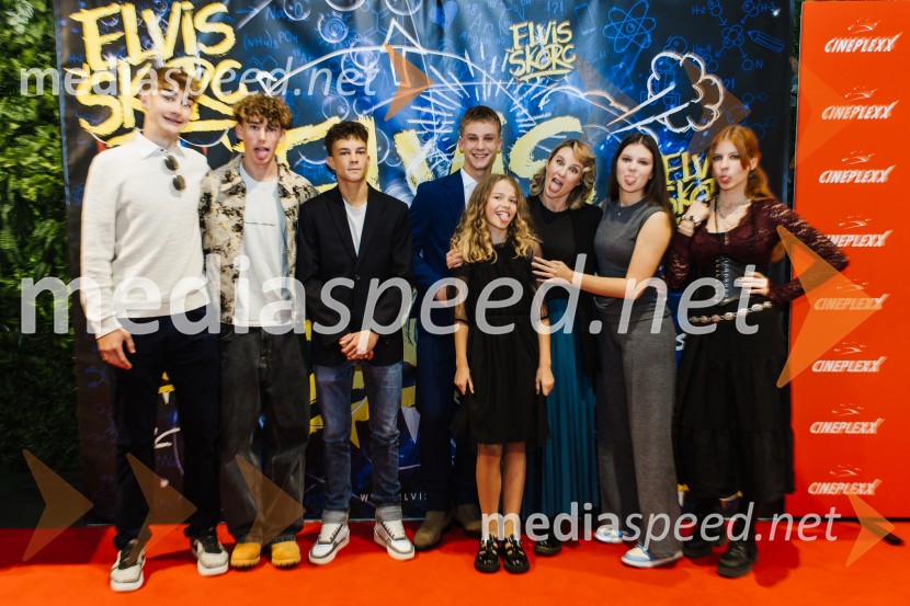  Peter  Perme, igralec;  Til Pučko, igralec;  Arne  Duhovnik, igralec;  Maks  Peštaj Zevnik, igralec;  Kiara  Kenig, igralka;  Iva Krajnc Bagola, igralka;  Frida  Bratuš, igralka;  Hana Majdič, igrakaElvis Škorc, zgodba o fantu, ki svet vidi po svoje, premiera