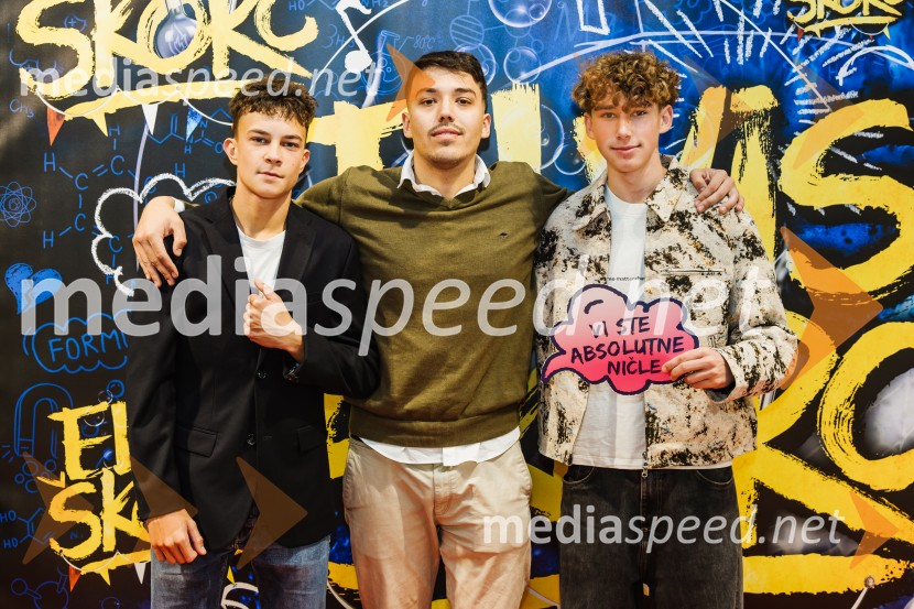  Arne  Duhovnik, igralec;  ... ;  Til Pučko, igralecElvis Škorc, zgodba o fantu, ki svet vidi po svoje, premiera