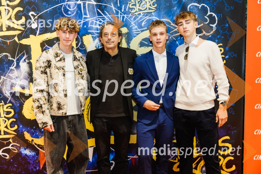  Til Pučko, igralec;  Radovan  Mišić, producent;  Maks  Peštaj Zevnik, igralec;  Peter  Perme, igralecElvis Škorc, zgodba o fantu, ki svet vidi po svoje, premiera