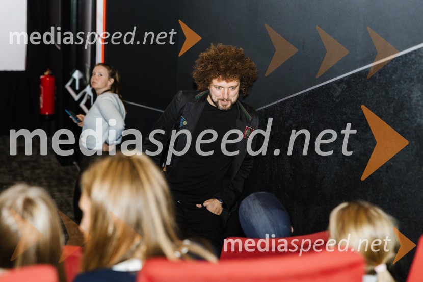  Janez Dovč, glasbenikElvis Škorc, zgodba o fantu, ki svet vidi po svoje, premiera