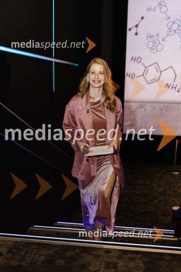  Klara Eva KukovičičElvis Škorc, zgodba o fantu, ki svet vidi po svoje, premiera