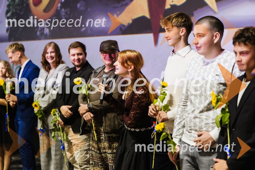  Gojmir Lešnjak Gojc, igralec, režiser, pevec;  Hana Majdič, igraka;  Peter  Perme, igralec;  Emil Kulović, igralec;  Arne  Duhovnik, igralecElvis Škorc, zgodba o fantu, ki svet vidi po svoje, premiera