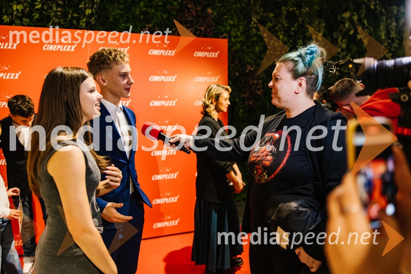  Frida  Bratuš, igralka;  Maks  Peštaj Zevnik, igralecElvis Škorc, zgodba o fantu, ki svet vidi po svoje, premiera