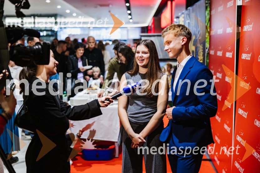  Frida  Bratuš, igralka;  Maks  Peštaj Zevnik, igralecElvis Škorc, zgodba o fantu, ki svet vidi po svoje, premiera