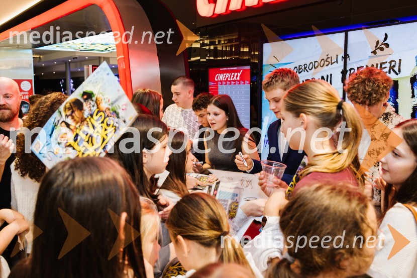  Emil Kulović, igralec; dr. Saša Božič, pisateljica in ustanoviteljica Sophia Academy Global;  Maks  Peštaj Zevnik, igralecElvis Škorc, zgodba o fantu, ki svet vidi po svoje, premiera