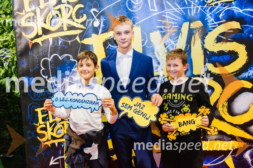  ... ;  Maks  Peštaj Zevnik, igralecElvis Škorc, zgodba o fantu, ki svet vidi po svoje, premiera