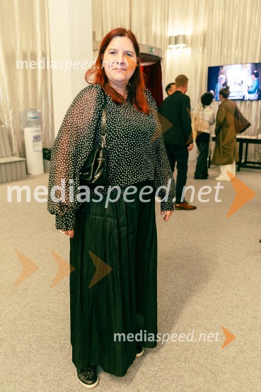  Teja Pelko, novinarkaPrva beseda je mama, Vranica - dvojna premiera SNG Drama Ljubljana