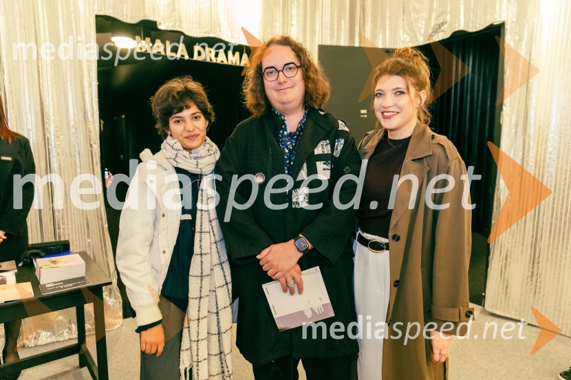  ... ;  Gašper Stražišar, novinar, gledališki in literarni kritik;  Barbara Uranjek, direktorica, Britansko-slovenska gospodarska zbornicaPrva beseda je mama, Vranica - dvojna premiera SNG Drama Ljubljana