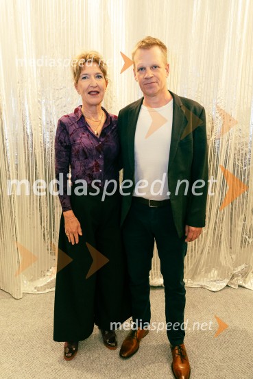  Vesna Jurca Tadel, ravnateljica SNG Drama Ljubljana;  Luka Nabergoj, pomočnik ravnateljice SNG Drama LjubljanaPrva beseda je mama, Vranica - dvojna premiera SNG Drama Ljubljana