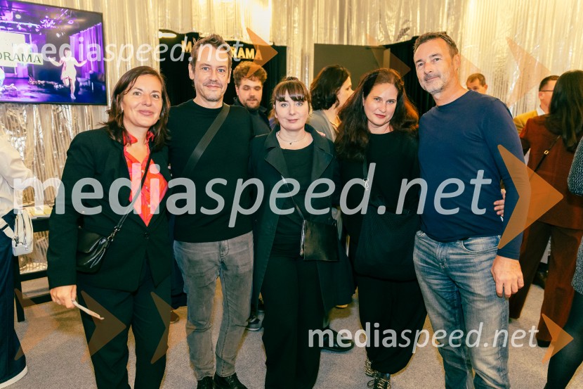 Prva beseda je mama, Vranica - dvojna premiera SNG Drama Ljubljana