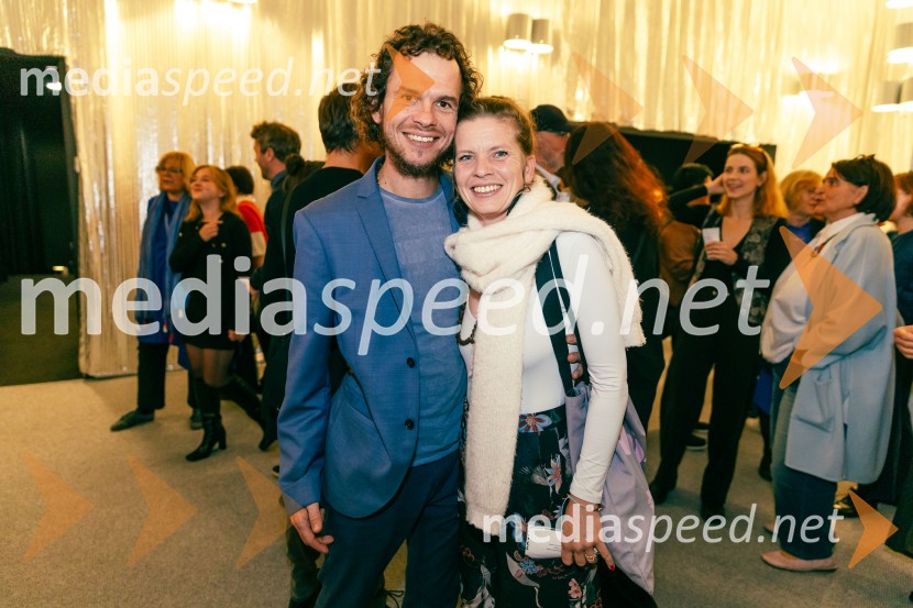 Prva beseda je mama, Vranica - dvojna premiera SNG Drama Ljubljana