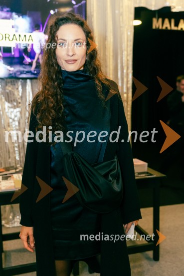  Urška Centa, plesalka flamenkaPrva beseda je mama, Vranica - dvojna premiera SNG Drama Ljubljana