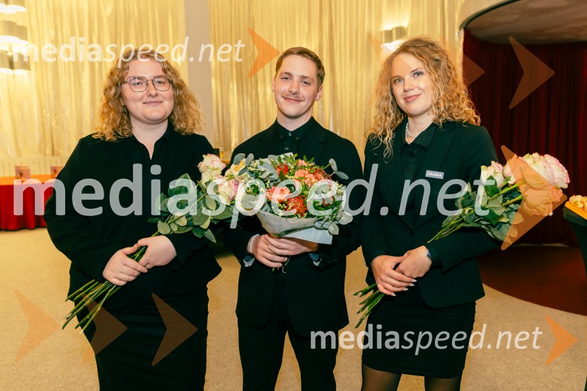 Prva beseda je mama, Vranica - dvojna premiera SNG Drama Ljubljana