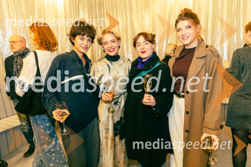  ... ;  Kaja Petrovič, igralka;  ... ;  ... Prva beseda je mama, Vranica - dvojna premiera SNG Drama Ljubljana