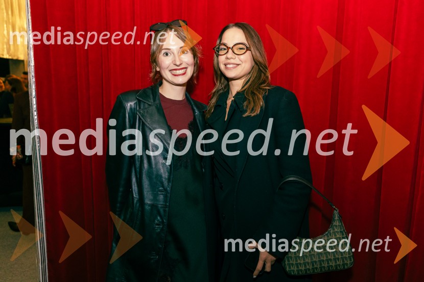  Nika  Šoštarič, študentka dramaturgije;  ... Prva beseda je mama, Vranica - dvojna premiera SNG Drama Ljubljana