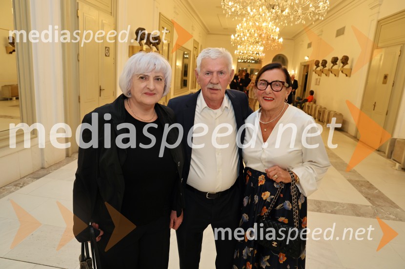  ... ;  Branko Bezjak, nekdanji direktor, Swaty;  Dunja BezjakMuzikal Evita, premiera na odru SNG Maribor