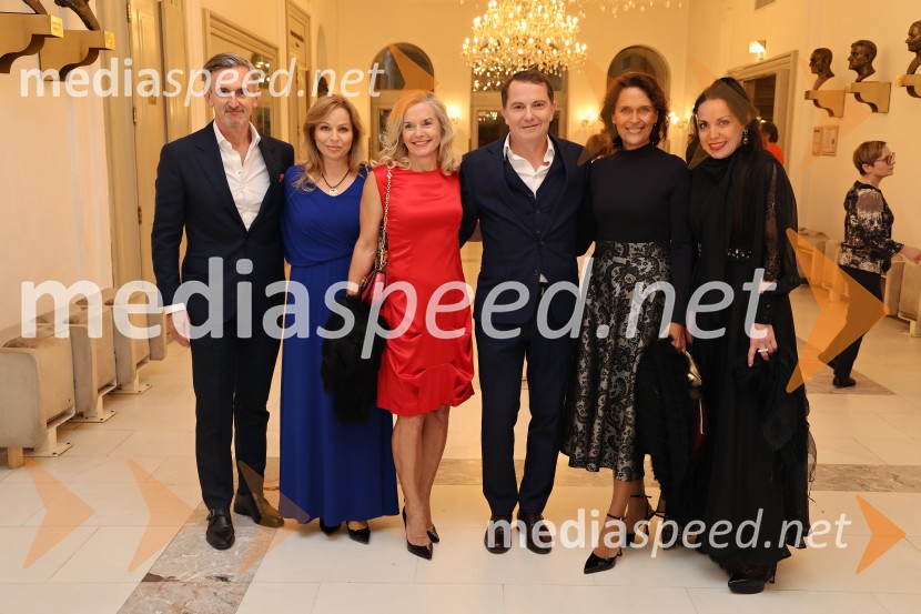  Marko Lukić, lastnik in direktor družbe Lumar IG;  ... ;  ... ;  Tomaž Orešič, podpredsednik skupine Resalta;  Andrea Volenik, direktorica, Volenik d.o.o.;  Tijana Orešič Barač, zdravnicaMuzikal Evita, premiera na odru SNG Maribor