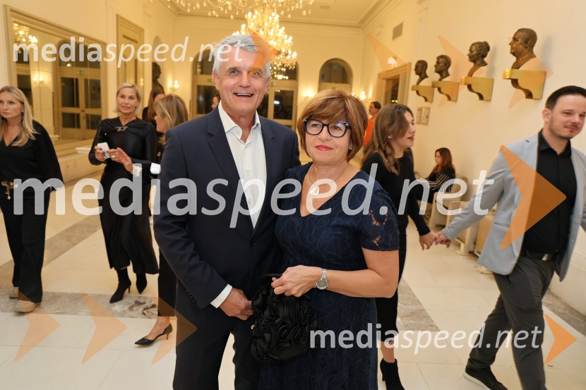  Matjaž Merkan, kadrovske storitve d.o.o.;  Barbara Dietner Merkan, pediatrinjaMuzikal Evita, premiera na odru SNG Maribor