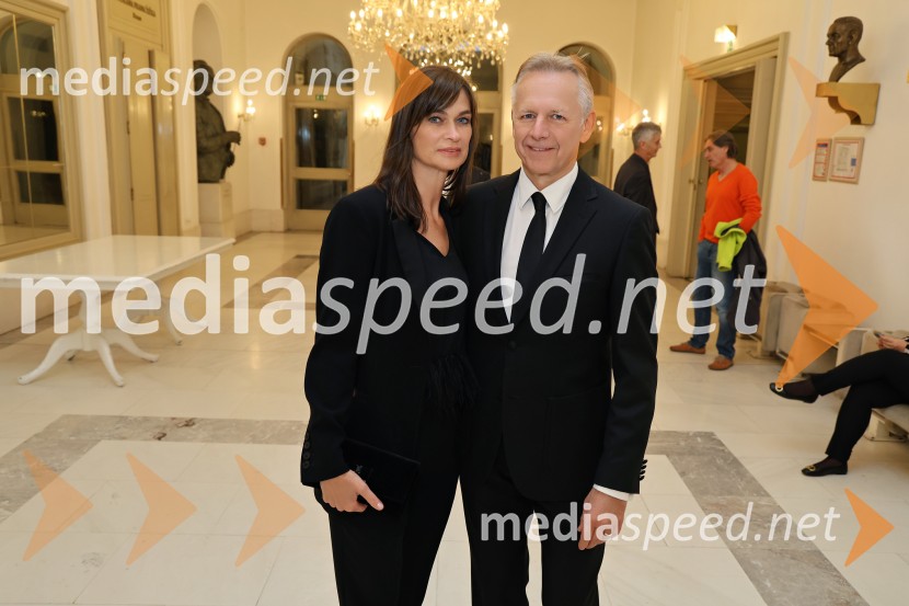  Mojca Kac;  Andrej Kac, odvetnikMuzikal Evita, premiera na odru SNG Maribor