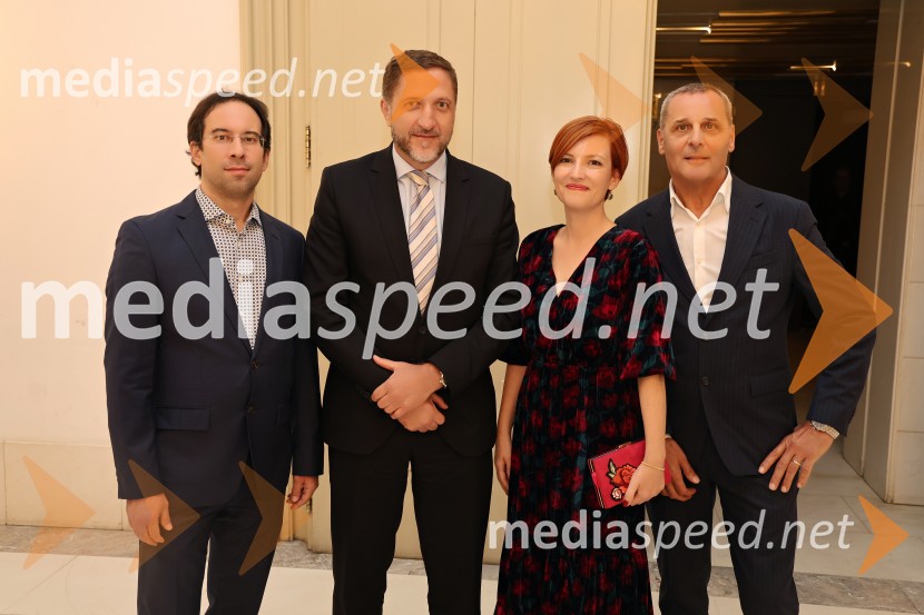  Simon Krečič, umetniški direktor Opere SNG Maribor;  Klemen Boštjančič, minister za finance; dr. Asta Vrečko, ministrica za kulturo;  Danilo Rošker, direktor SNG MariborMuzikal Evita, premiera na odru SNG Maribor