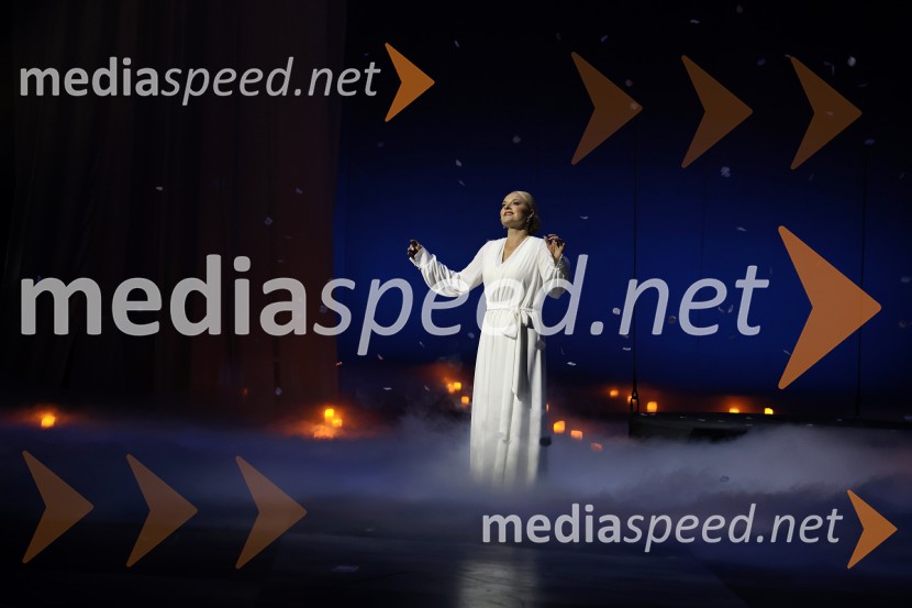  Sabina  Cvilak, operna pevkaMuzikal Evita, premiera na odru SNG Maribor