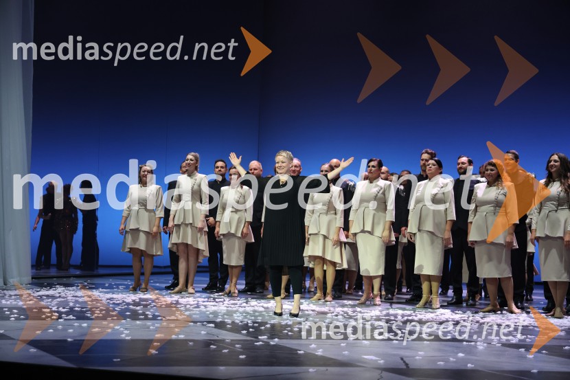  Zsuzsa Budavari Novak, zborovodkinjaMuzikal Evita, premiera na odru SNG Maribor