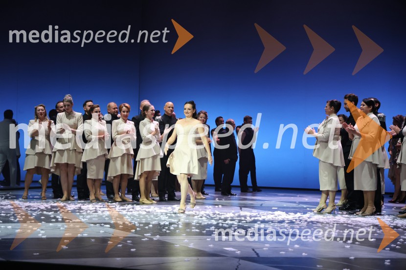  Lucija Krašovec, operna pevkaMuzikal Evita, premiera na odru SNG Maribor