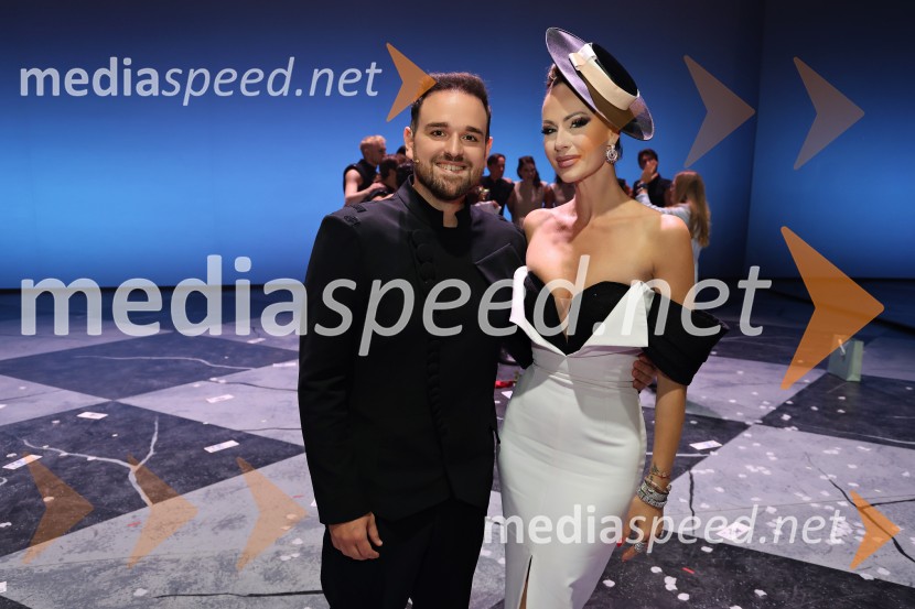  Žiga Lakner, pevec;  ... Muzikal Evita, premiera na odru SNG Maribor