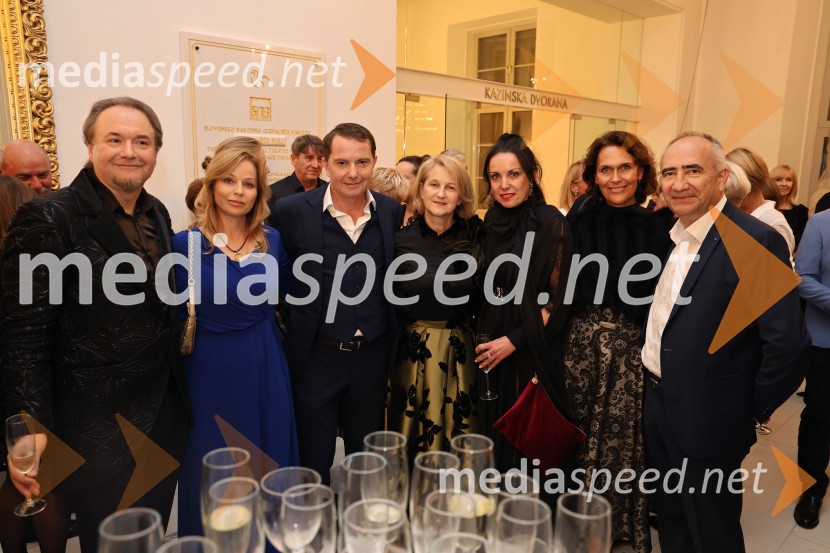  Patrik Greblo, dirigent;  Polona Kisovec, direktorica, 121Marketing;  Tomaž Orešič, podpredsednik skupine Resalta;  ... ;  Tijana Orešič Barač, zdravnica;  Andrea Volenik, direktorica, Volenik d.o.o.;  Ivan Cajzek, direktor družbe GIC gradnjeMuzikal Evita, premiera na odru SNG Maribor