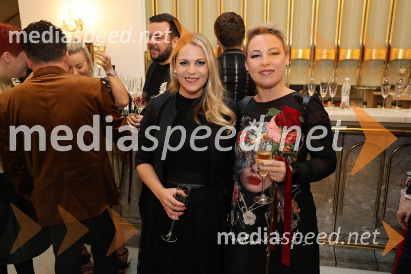  ... ;  Anna Netrebko, sopranistkaMuzikal Evita, premiera na odru SNG Maribor