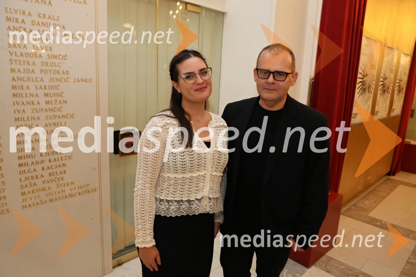  ... ;  Alan Kavčič, predstavnik za odnose z javnostmi SNG MariborMuzikal Evita, premiera na odru SNG Maribor