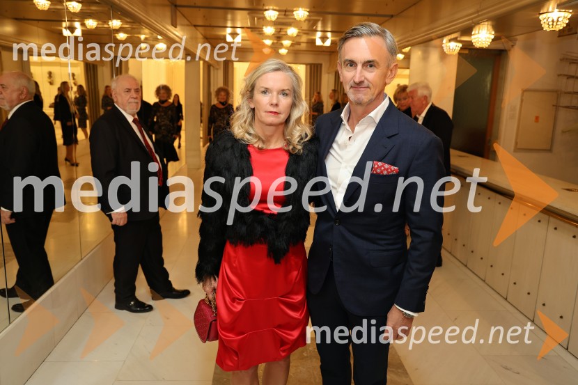  Alenka  Lukić, prof. za oblikovanje na Srednji šoli za oblikovanje MB;  Marko Lukić, lastnik in direktor družbe Lumar IGMuzikal Evita, premiera na odru SNG Maribor