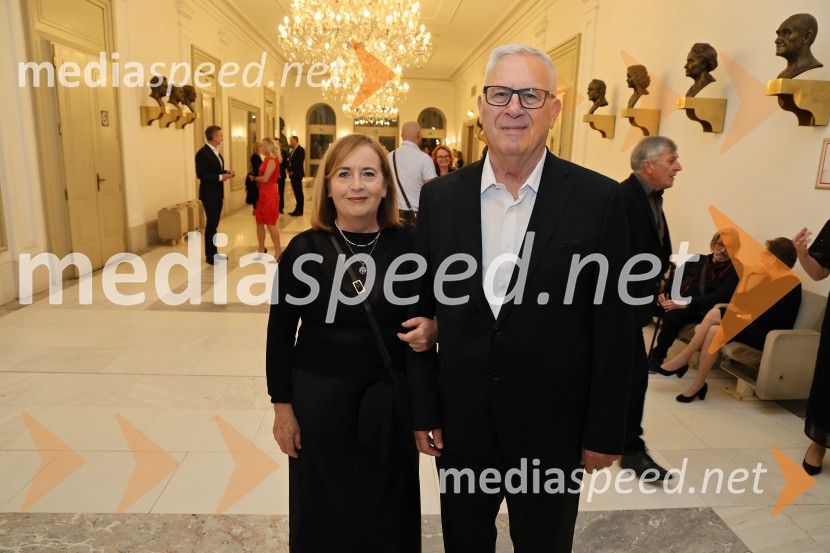  Bojana Razdevšek;  Milan Razdevšek, nekdanji direktor Zavoda za turizem MariborMuzikal Evita, premiera na odru SNG Maribor