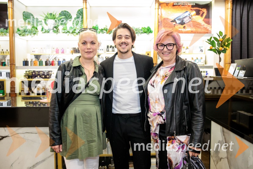  ... ;  Bojan Cvjetićanin, Joker Out;  ... Goldfield & Banks v Ikoni: predstavitev nove dišave Tales of Amber