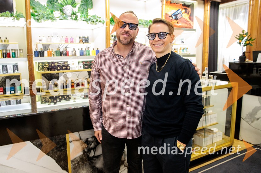  ... ;  Katka  Bogataj, vplivnicaGoldfield & Banks v Ikoni: predstavitev nove dišave Tales of Amber