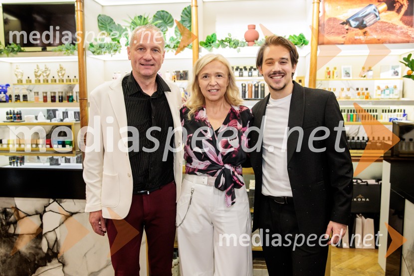  ... ;  ... ;  Bojan Cvjetićanin, Joker OutGoldfield & Banks v Ikoni: predstavitev nove dišave Tales of Amber