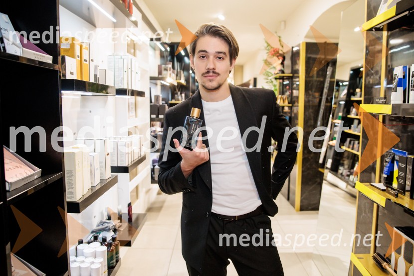  Bojan Cvjetićanin, Joker OutGoldfield & Banks v Ikoni: predstavitev nove dišave Tales of Amber