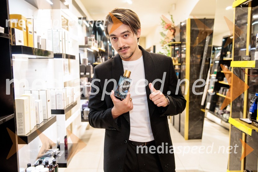  Bojan Cvjetićanin, Joker OutGoldfield & Banks v Ikoni: predstavitev nove dišave Tales of Amber